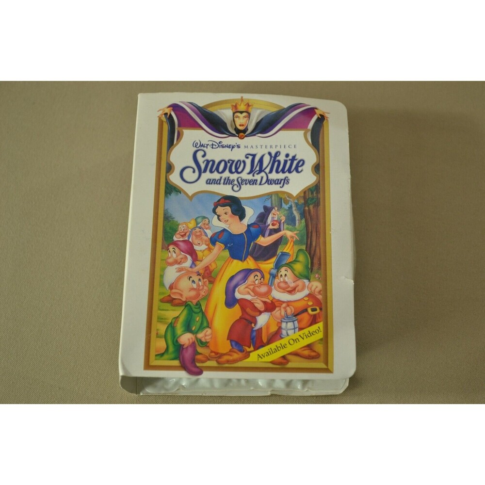 Disney Masterpiece Snow White & Seven Dwarfs Vintage McDonald's 1995 Doll #5